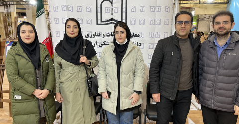 بازدید اعضای مرکز تحقیقات عوامل اجتماعی موثر بر سلامت از غرفه دانشگاه در بیست و ششمین نمایشگاه دستاوردهای پژوهش، فناوری و فن‌بازار استان اردبیل